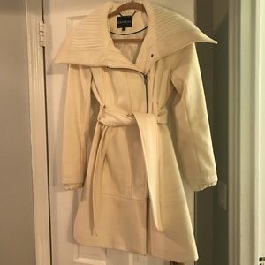 Pea coat with a trendy twist!